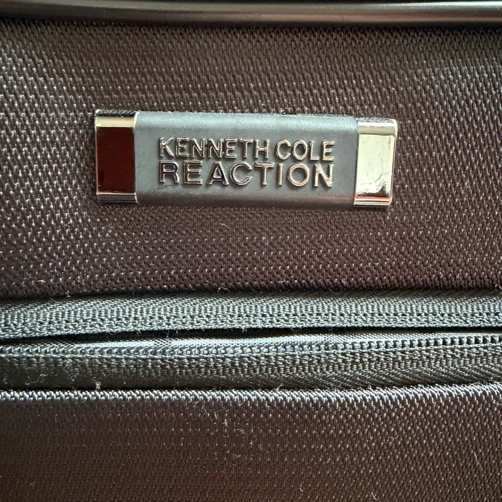 NWOT Kenneth Cole Reaction EZ-Scan Laptop Briefcase Bag - Fits 15